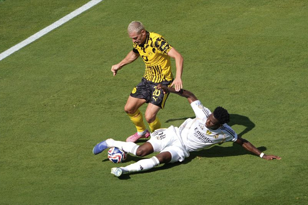 Manuver Kejutan MU: Tawar Aurelien Tchouameni Rp1,7 Triliun, Langsung Ditolak Real Madrid